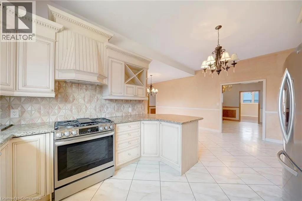 7105 YORK Drive