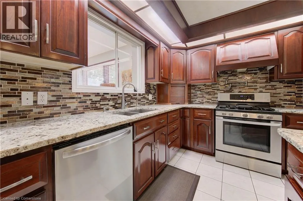 316 COUNTRY HILL Drive