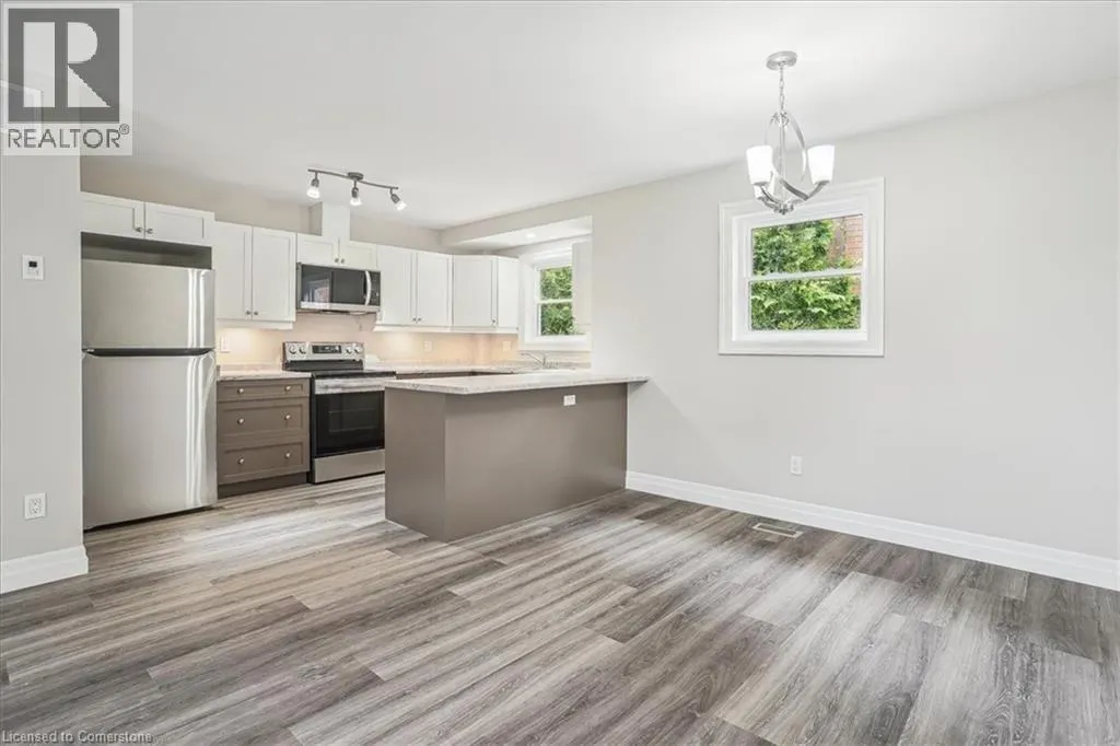 38 VIEWPOINT Avenue Unit# 2, #2