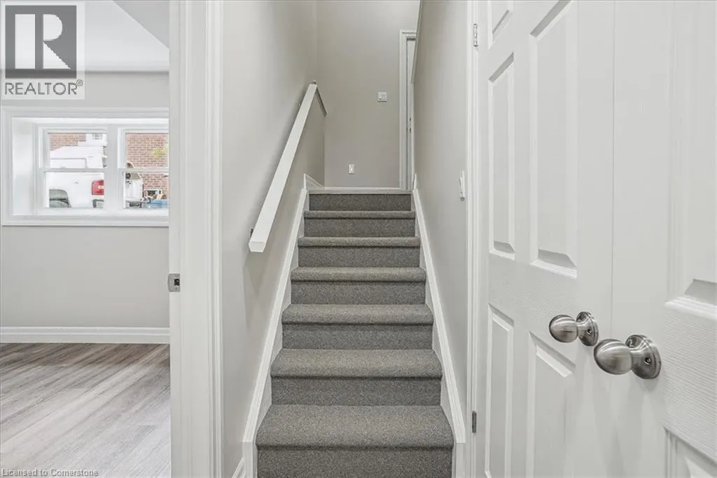 38 VIEWPOINT Avenue Unit# 2, #2