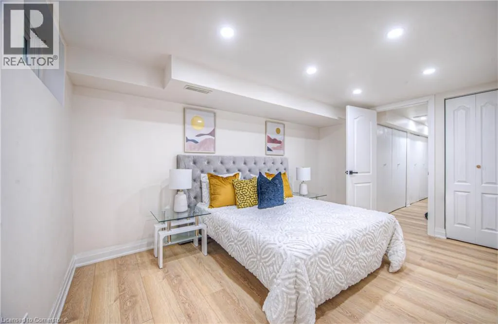 76 RAVINE Drive