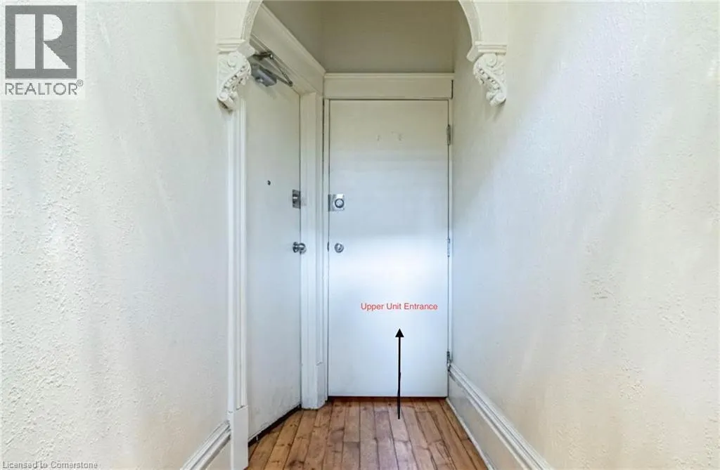 15 CAROLINE Street N