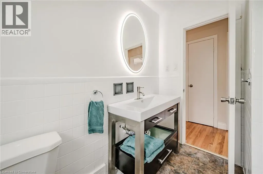 1385 OLGA Drive Unit# B, #B