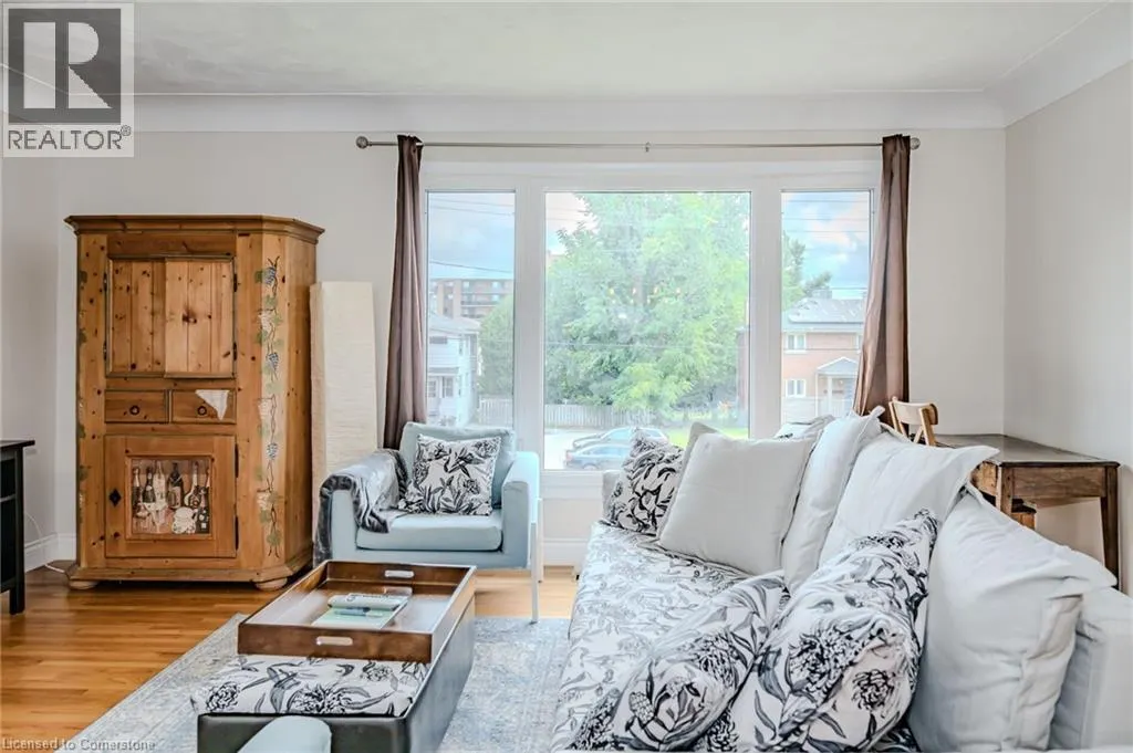 1385 OLGA Drive Unit# B, #B
