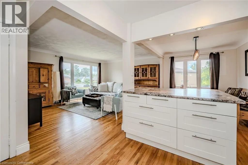 1385 OLGA Drive Unit# B, #B