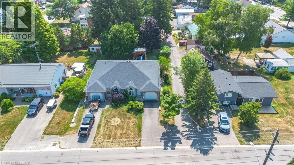 209 NELSON Street W