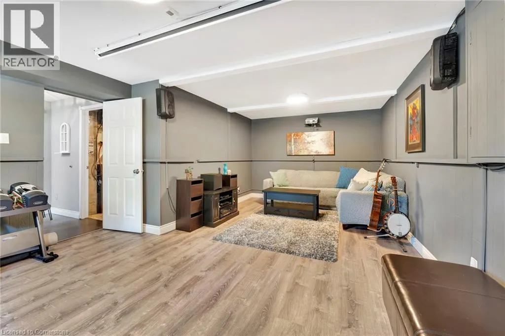11 BRASSEY Court