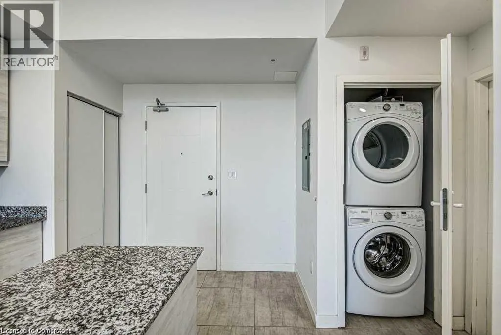 280 LESTER Street Unit# 819, #819