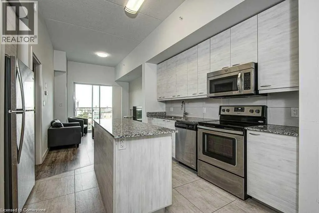 280 LESTER Street Unit# 819, #819