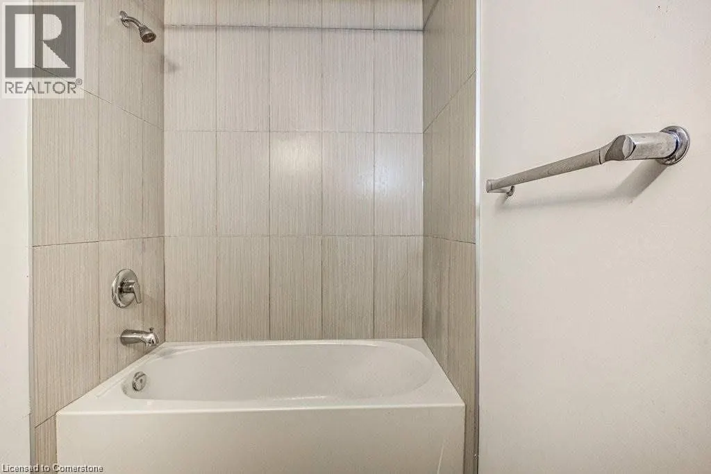 280 LESTER Street Unit# 819, #819