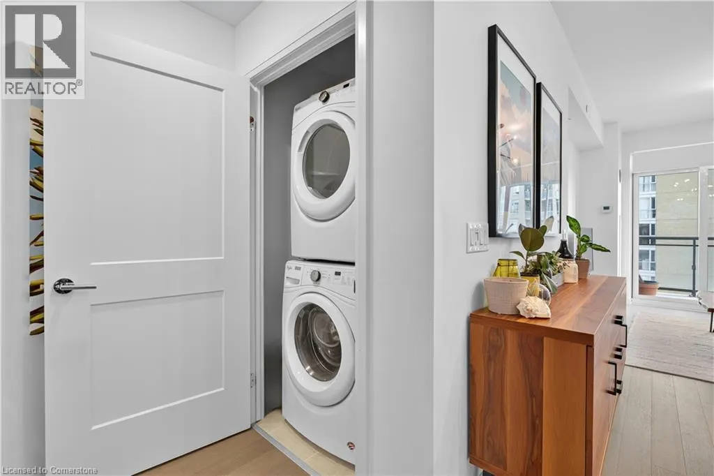 155 CAROLINE Street S Unit# 702, #702