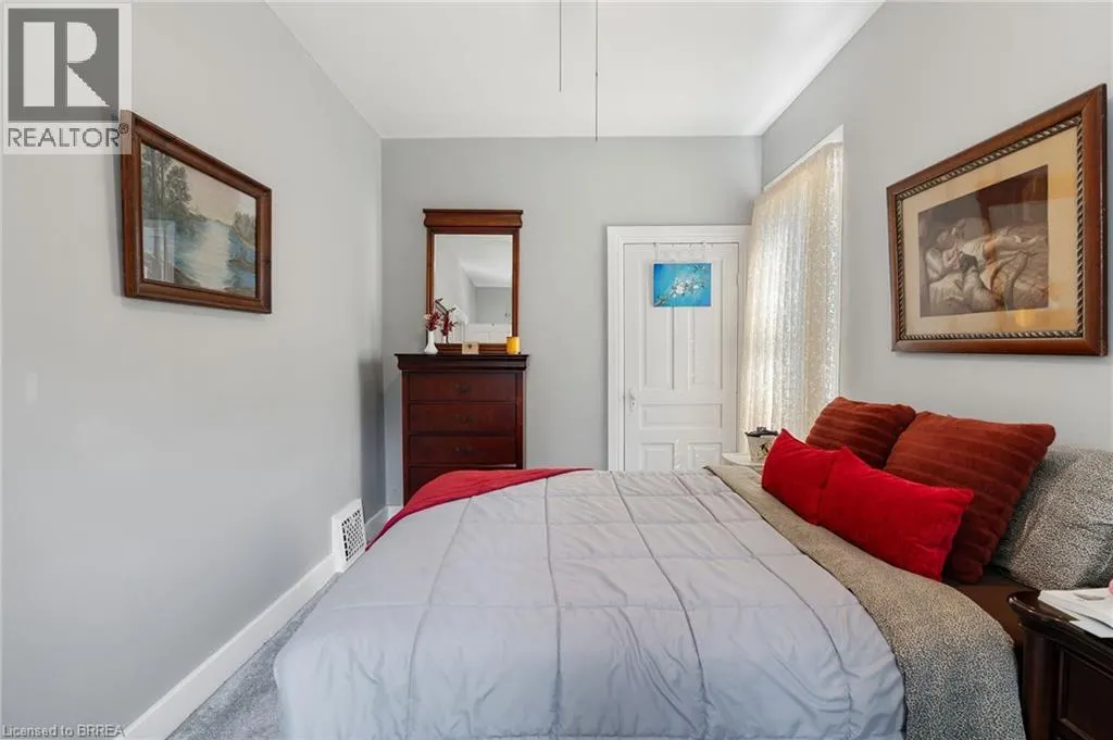 84 BRIGHTON Avenue