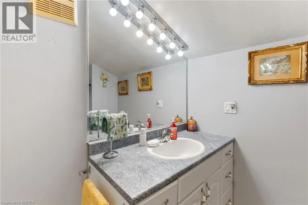 84 BRIGHTON Avenue