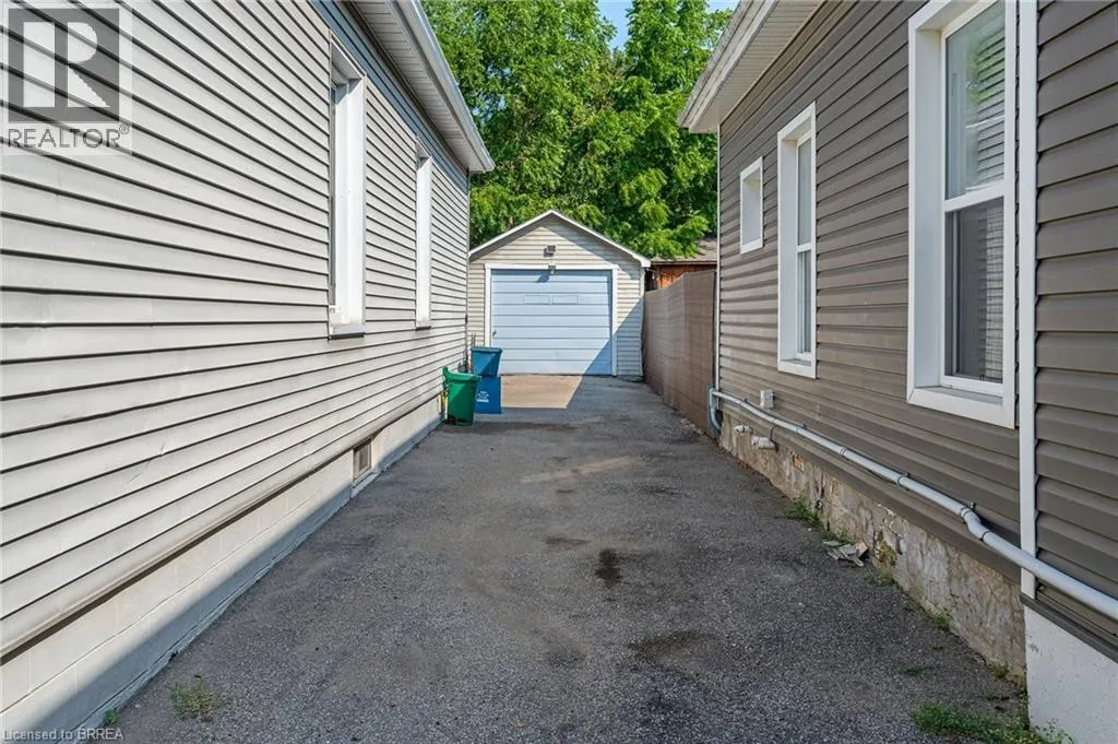 84 BRIGHTON Avenue