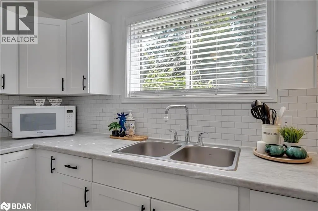 102 RITA Crescent Unit# C, #C