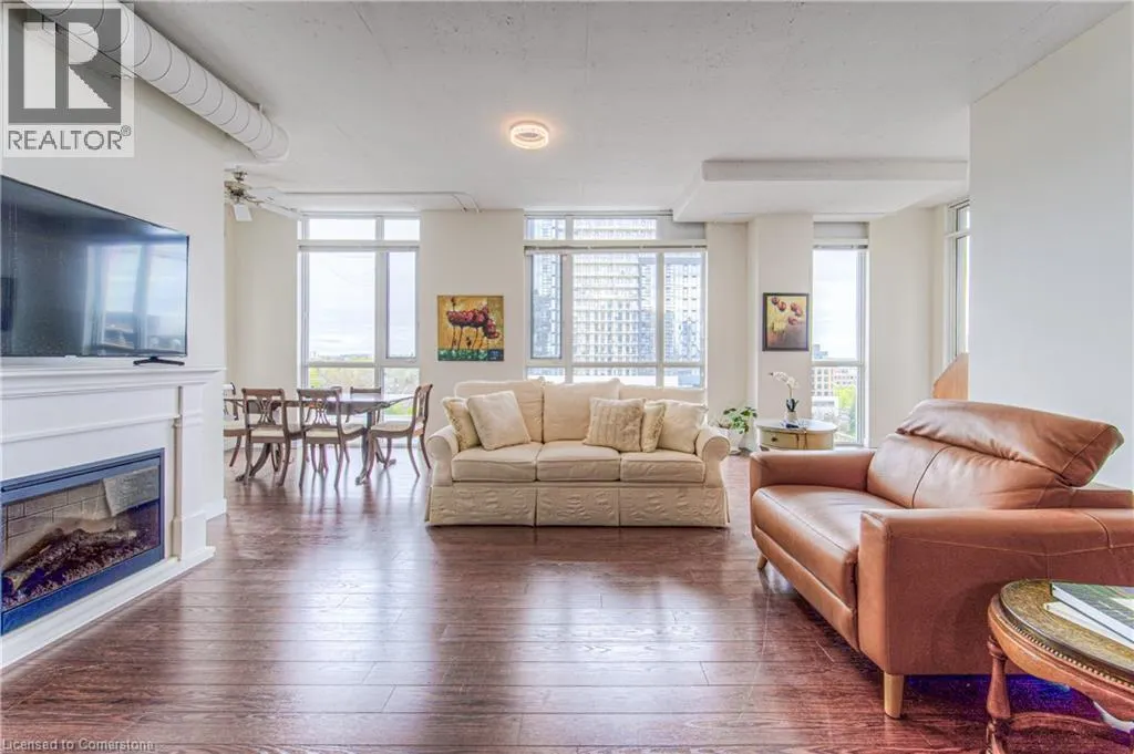 191 KING Street S Unit# 713, #713