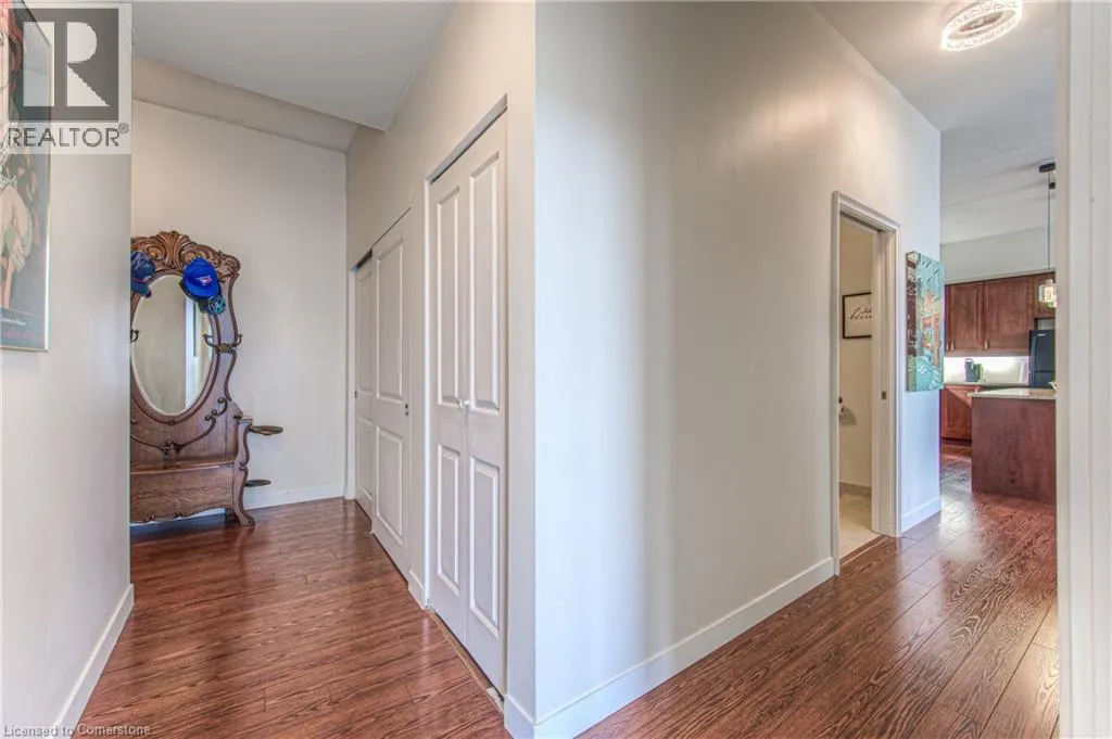 191 KING Street S Unit# 713, #713