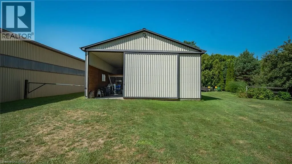 124 GOVERNOR'S Road E
