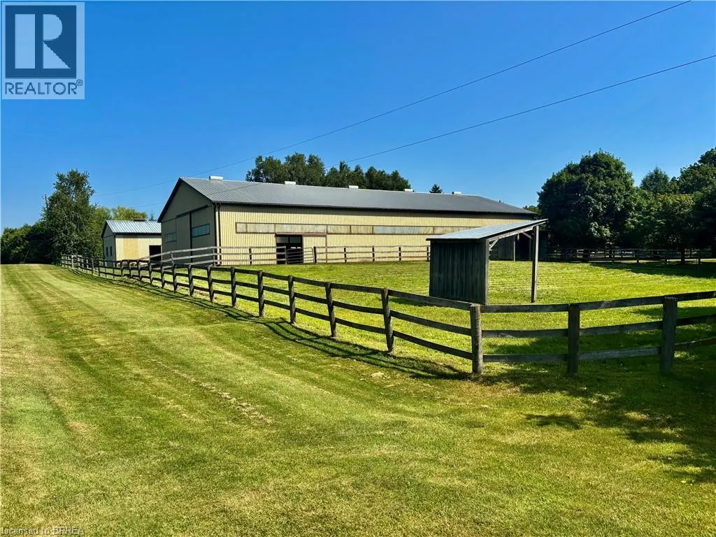 124 GOVERNOR'S Road E