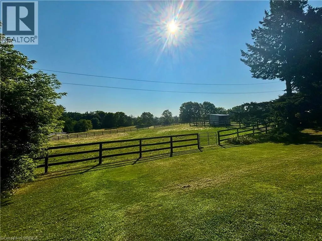 124 GOVERNOR'S Road E