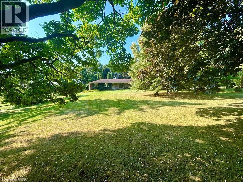124 GOVERNOR'S Road E