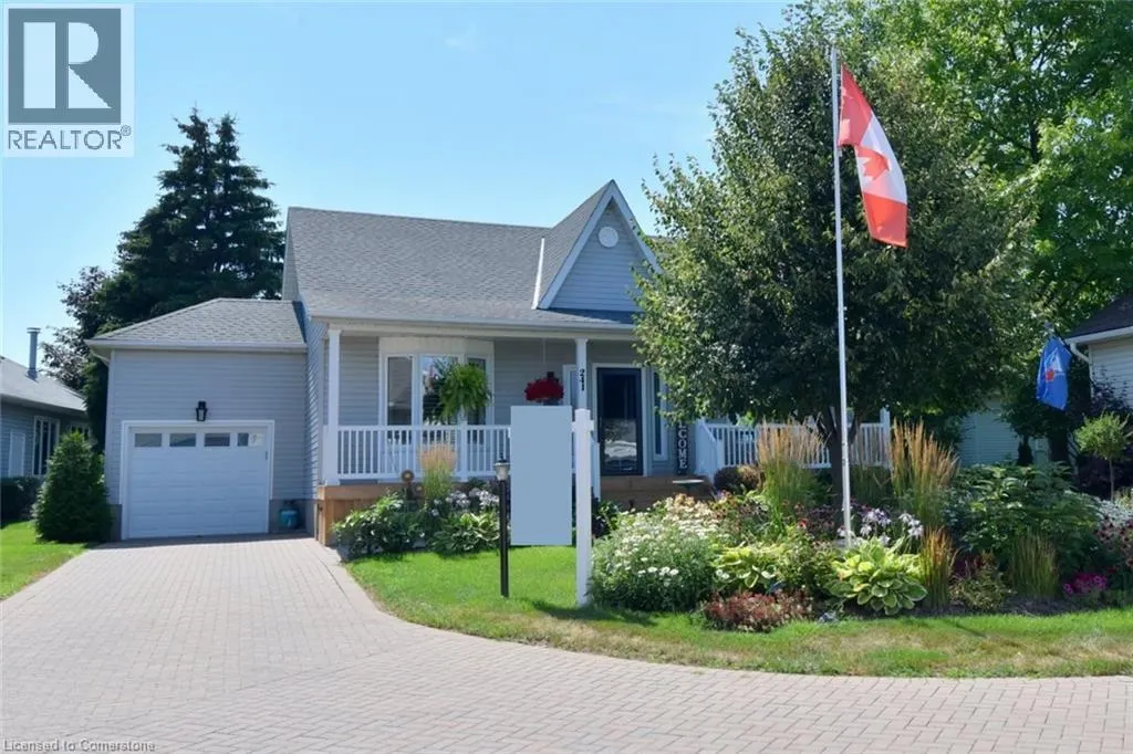 241 SILVERBIRCH Boulevard