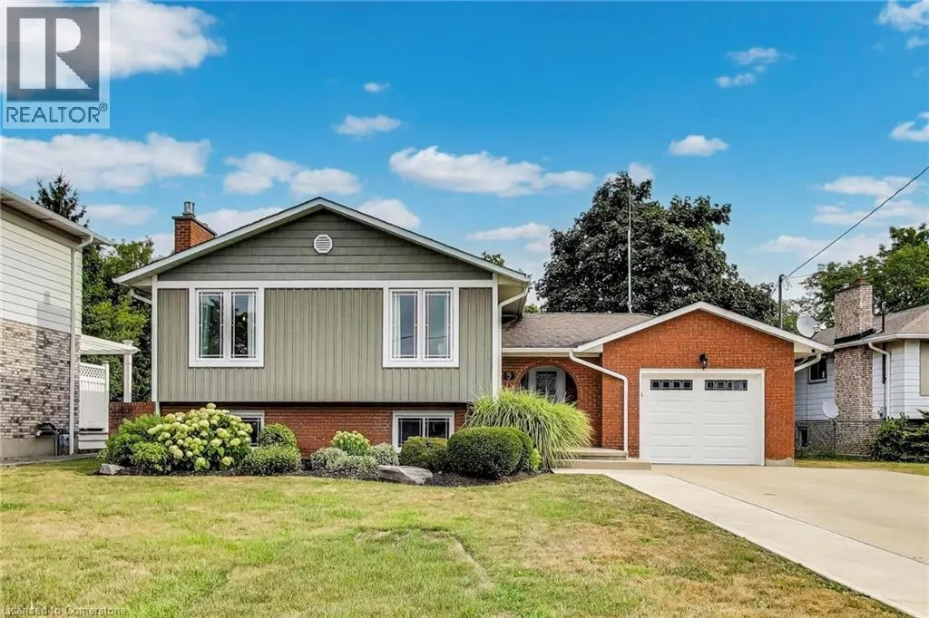 9 BROOKS Circle