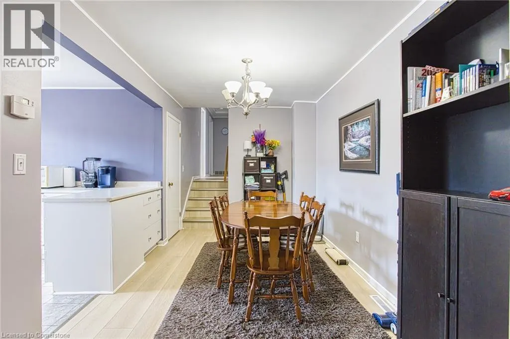 4453 MEADOWVALE Drive Unit# Main, #Main