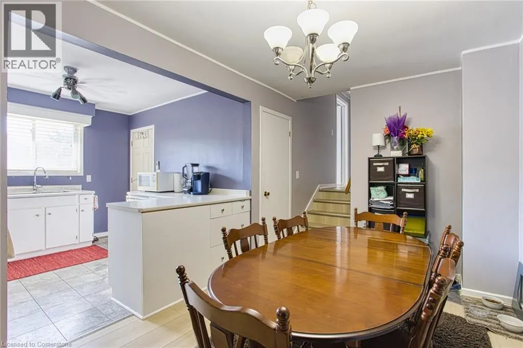 4453 MEADOWVALE Drive Unit# Main, #Main