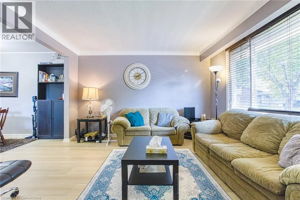 4453 MEADOWVALE Drive Unit# Main, #Main