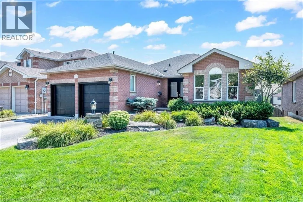 961 RIDGE VALLEY Drive