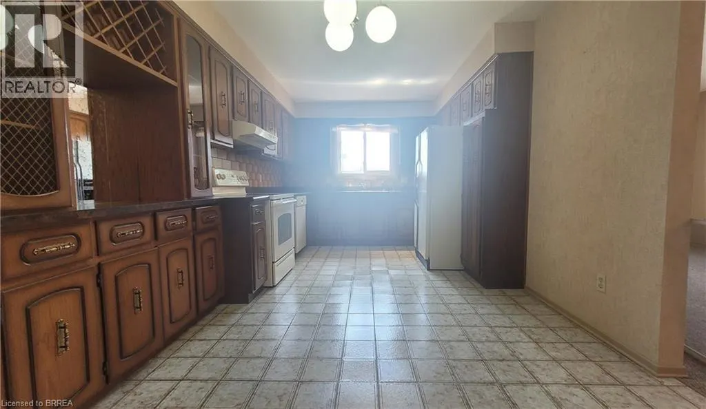 325 FAIRVIEW Drive