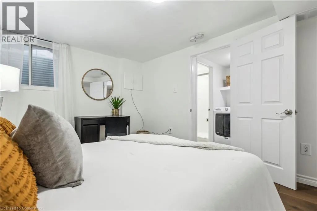 407 KEATS Way Unit# 3, #3