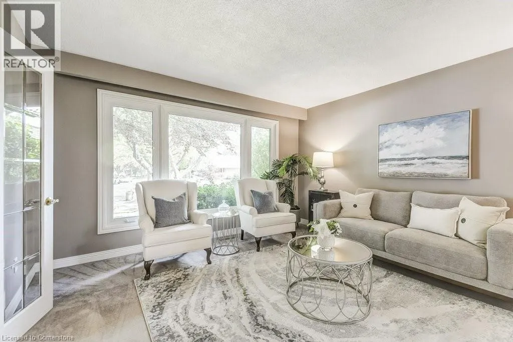 652 AUBURN Crescent