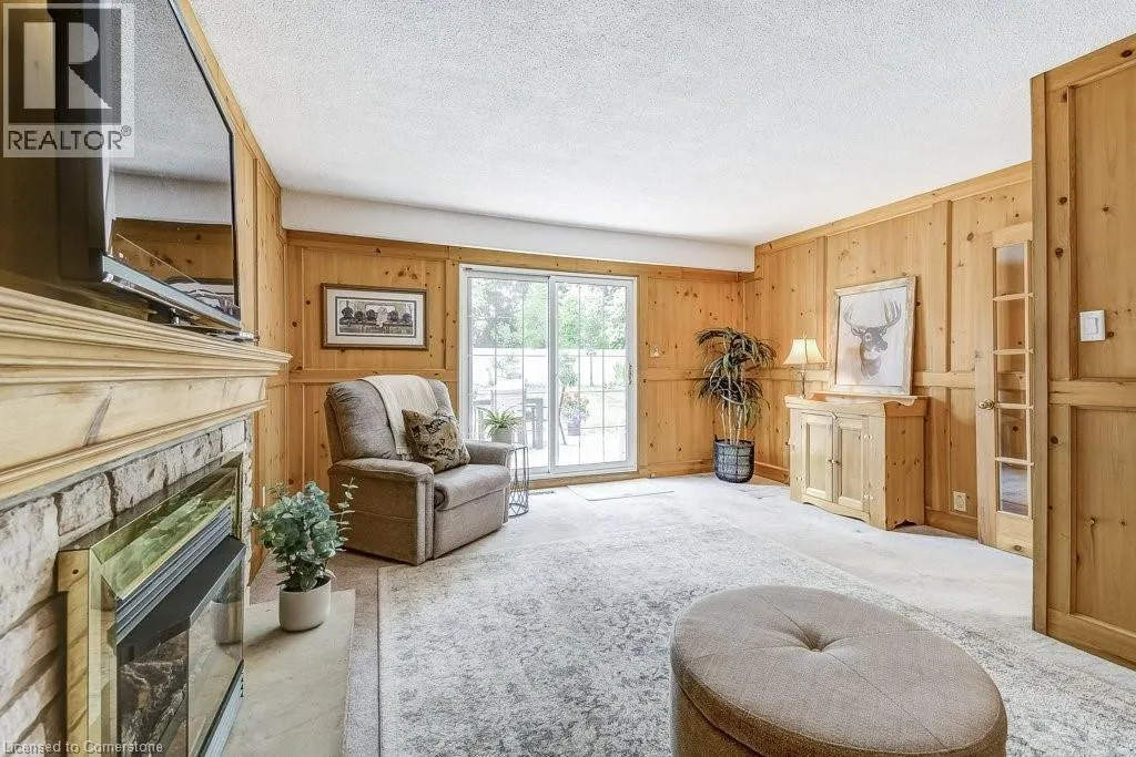 652 AUBURN Crescent