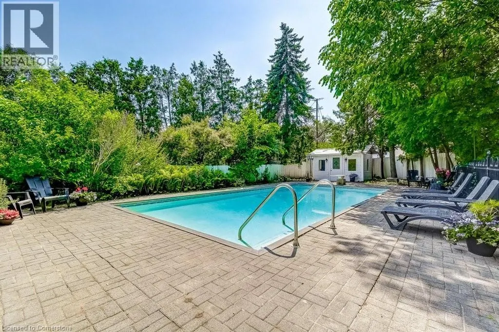652 AUBURN Crescent