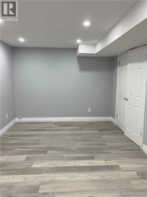 458 VILLAGE Crescent Unit# LOWER, #LOWER