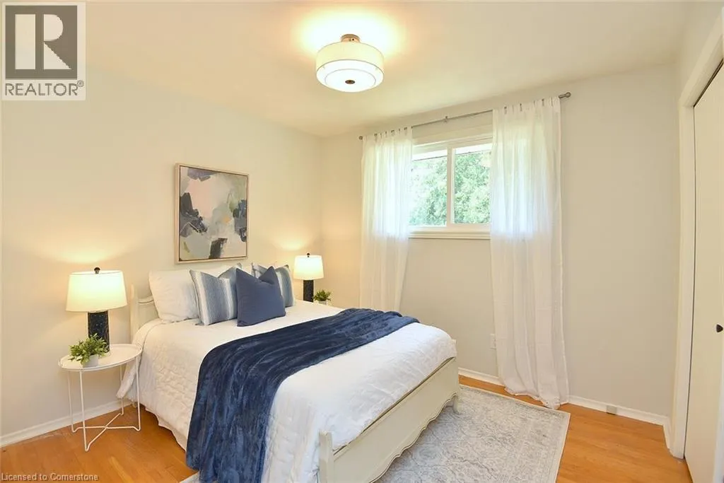 14 HILLTOP Place