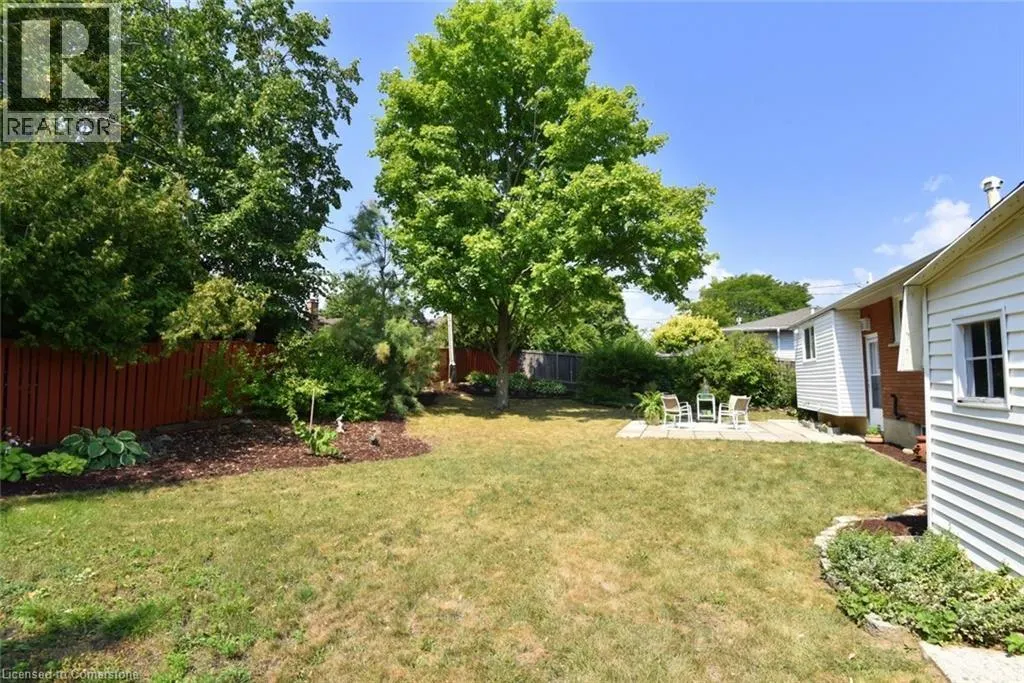 14 HILLTOP Place