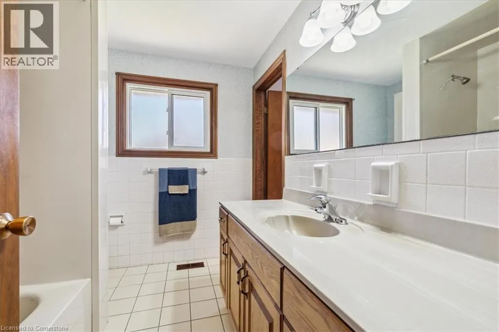 1 WESTVIEW Crescent