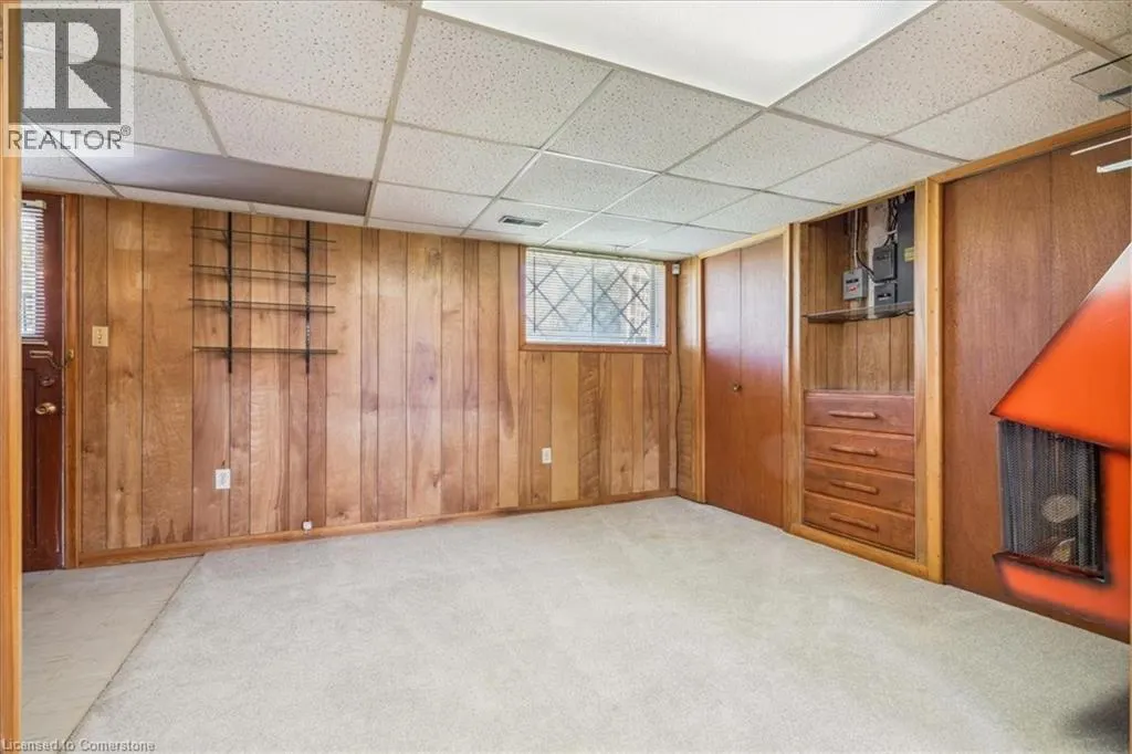 1 WESTVIEW Crescent