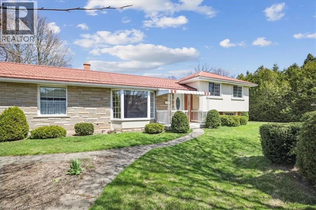 1 WESTVIEW Crescent