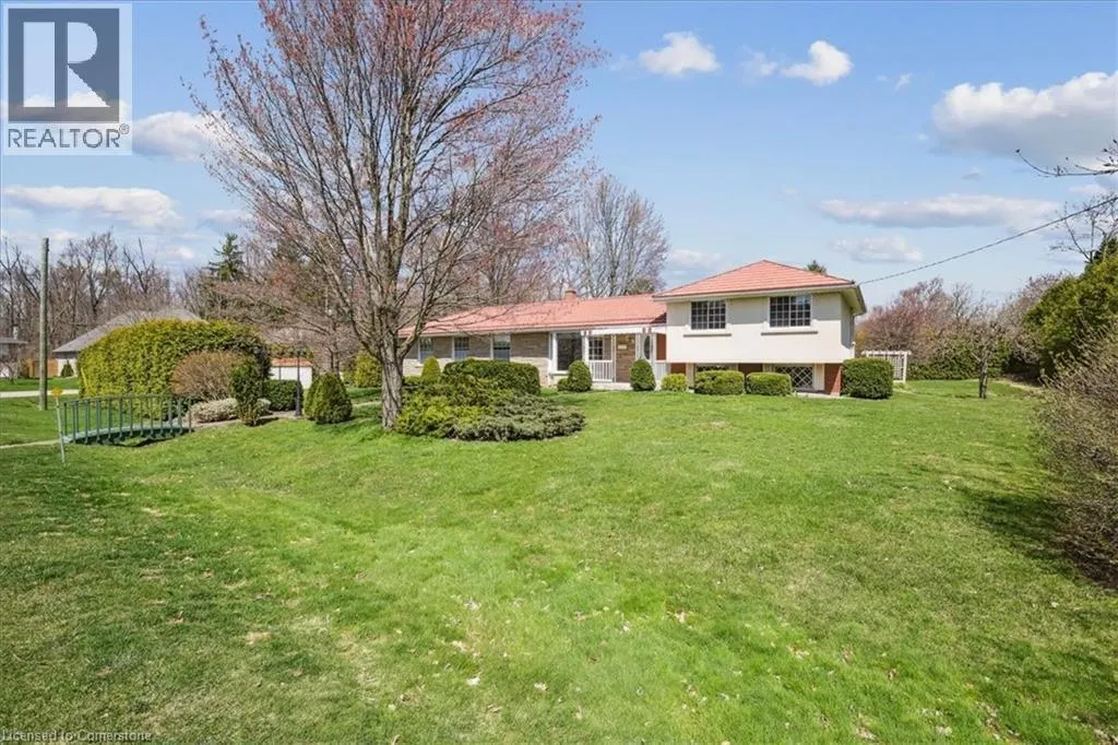 1 WESTVIEW Crescent