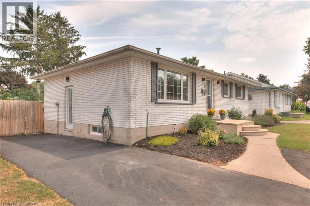 67 ELMWOOD Crescent