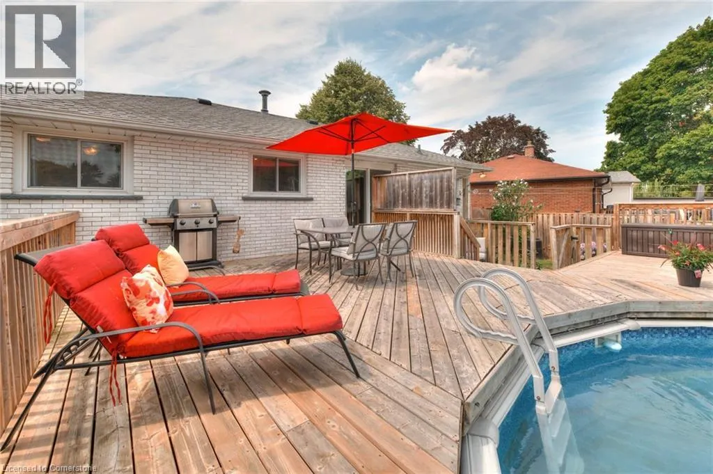 67 ELMWOOD Crescent