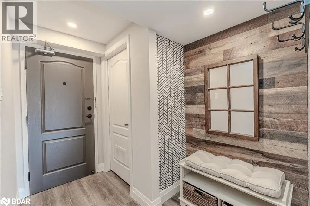117 EDGEHILL Drive Unit# 203, #203