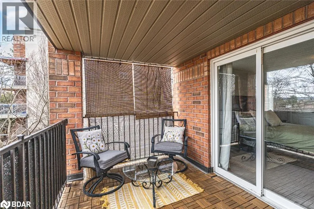 117 EDGEHILL Drive Unit# 203, #203