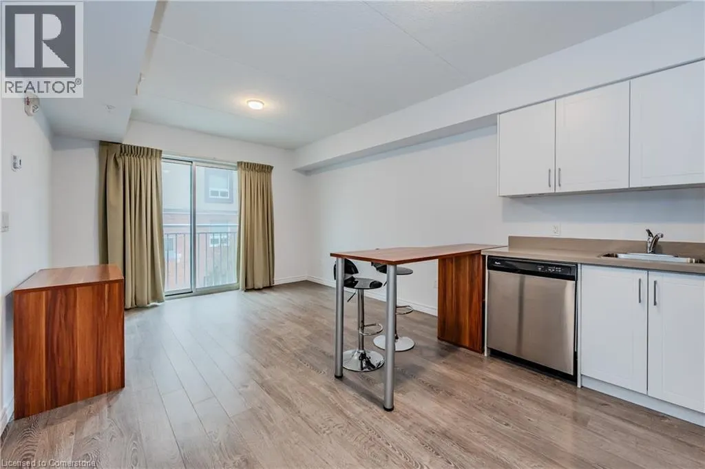 321 SPRUCE Street S Unit# 207, #207