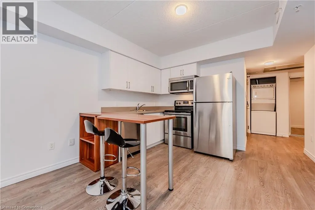 321 SPRUCE Street S Unit# 207, #207