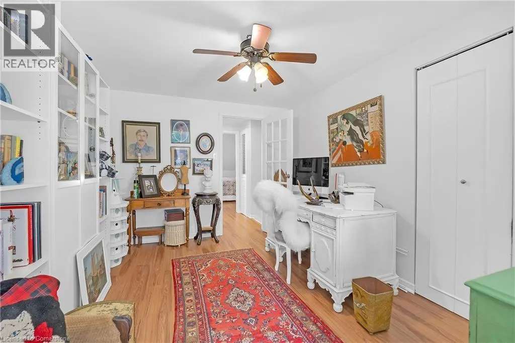 23 MACAULAY Street W Unit# 3, #3